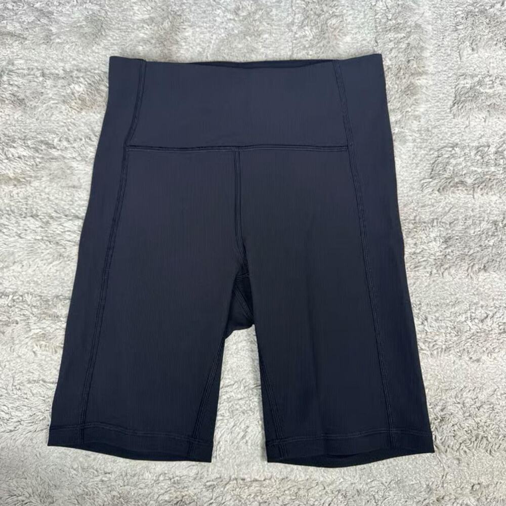 Lululemon Ribbed Contoured High Rise Short 8" - Picture 3 of 8